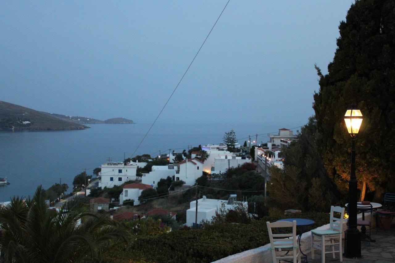 Blue Dolphin Hotel Batsi  Exterior foto